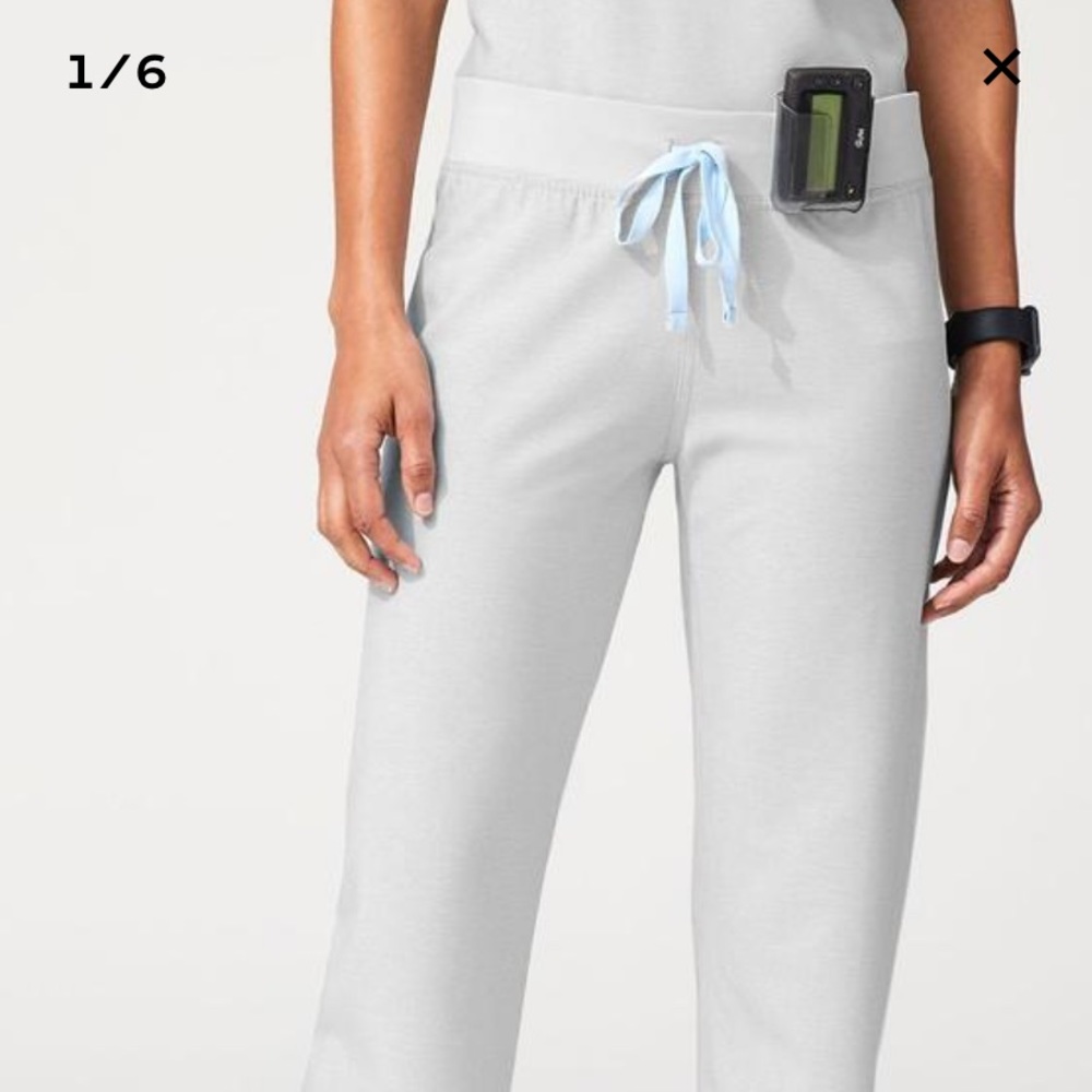 FIGS Livingston Space Gray